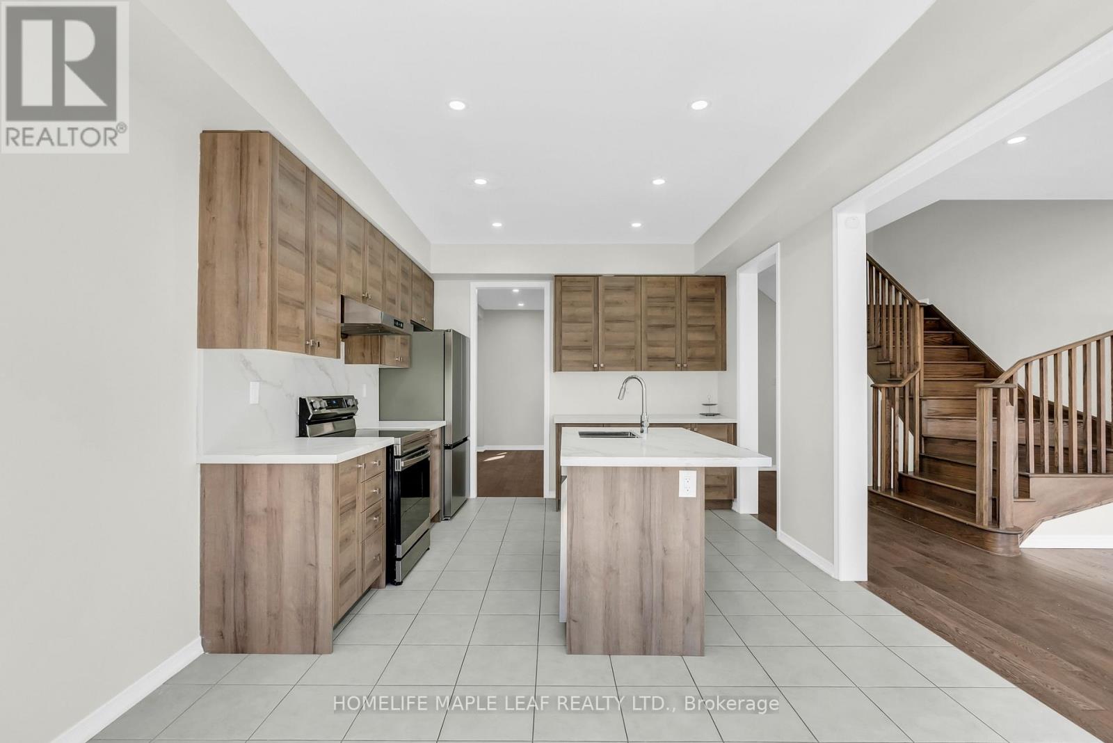 129 Longboat Run W, Brantford, Ontario  N3T 0R8 - Photo 11 - X12932370