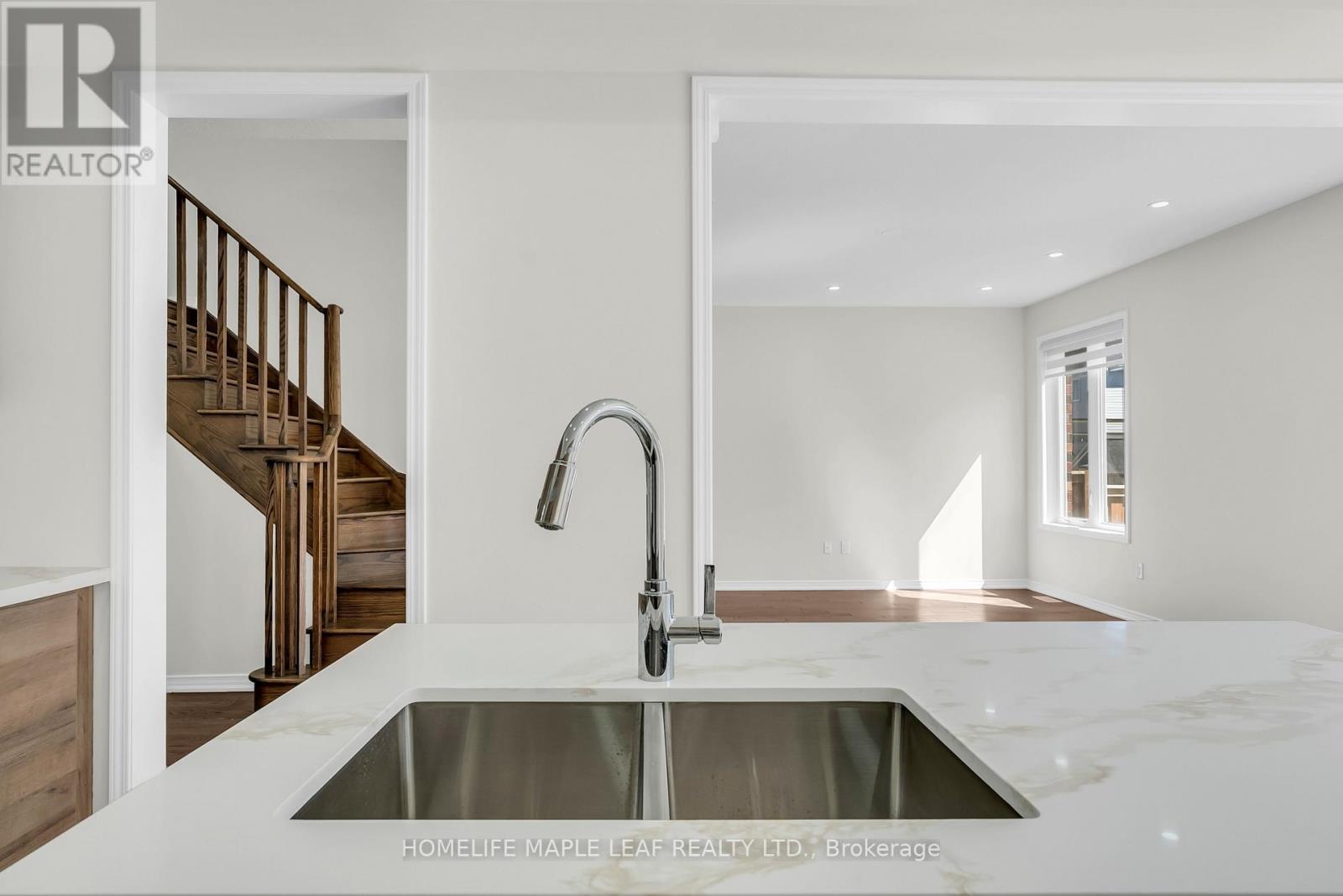 129 Longboat Run W, Brantford, Ontario  N3T 0R8 - Photo 15 - X12932370