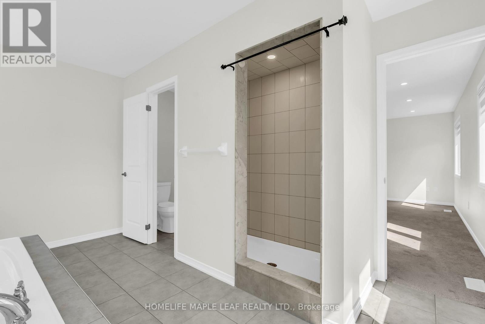 129 Longboat Run W, Brantford, Ontario  N3T 0R8 - Photo 33 - X12932370