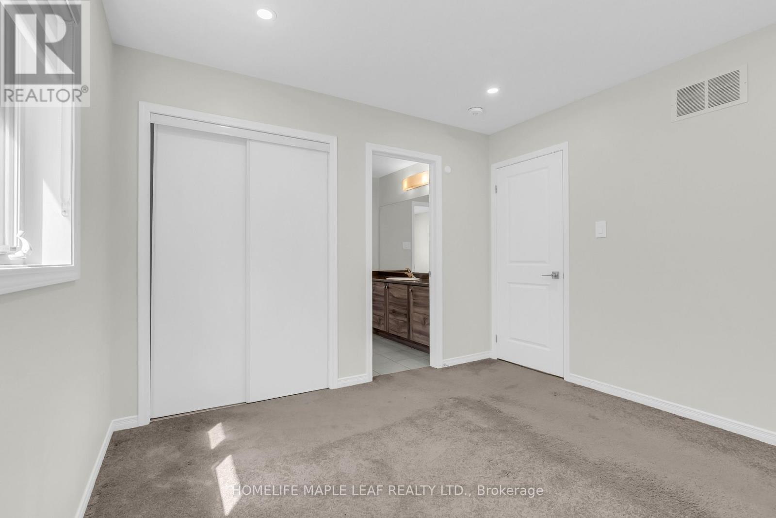 129 Longboat Run W, Brantford, Ontario  N3T 0R8 - Photo 41 - X12932370