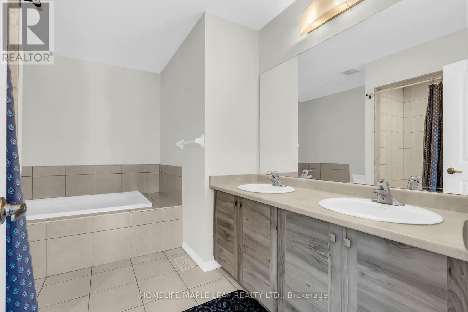 129 Longboat Run W, Brantford, Ontario  N3T 0R8 - Photo 38 - X12932370