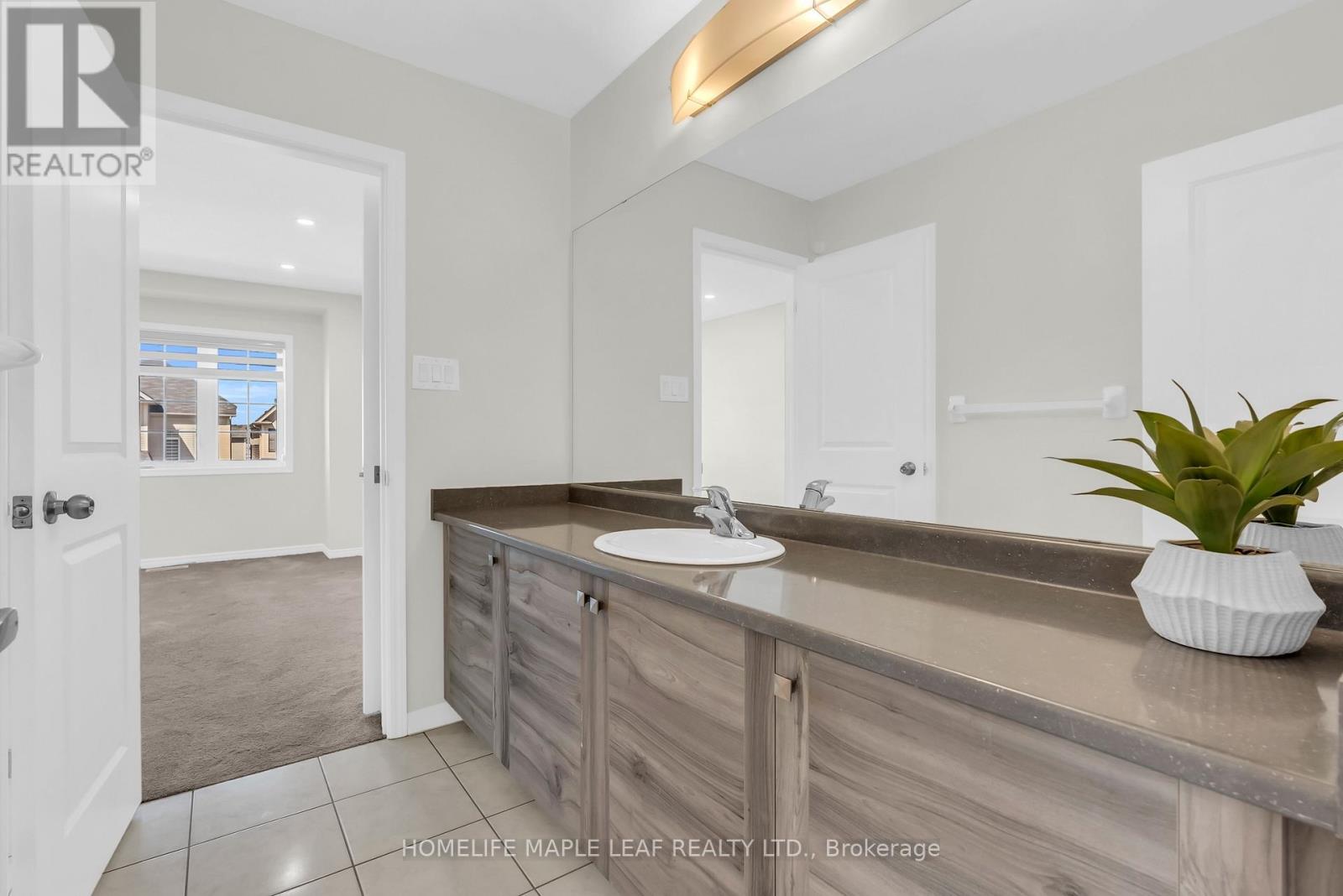 129 Longboat Run W, Brantford, Ontario  N3T 0R8 - Photo 42 - X12932370