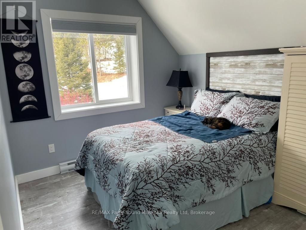 141 Hwy 520 Highway, Armour, Ontario  P0A 1C0 - Photo 10 - X12936874