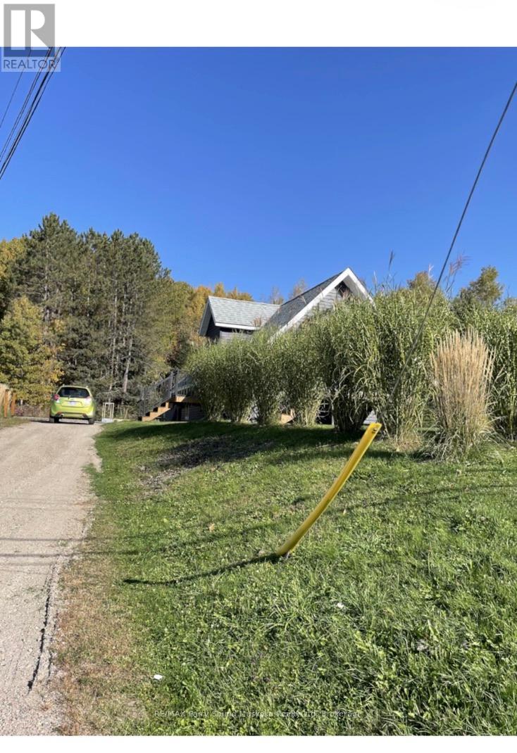 141 Hwy 520 Highway, Armour, Ontario  P0A 1C0 - Photo 14 - X12936874