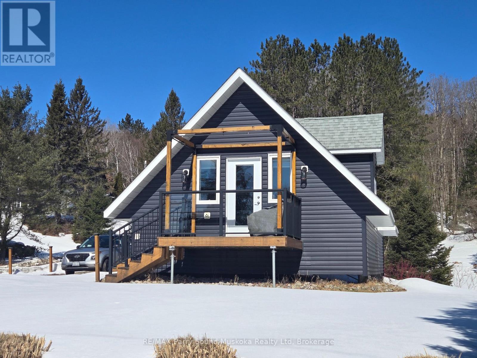 141 Hwy 520 Highway, Armour, Ontario  P0A 1C0 - Photo 2 - X12936874