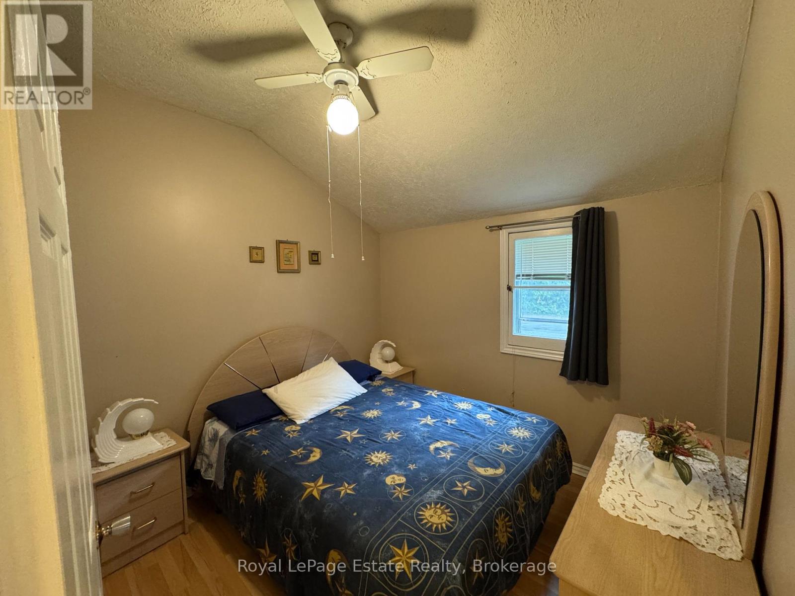 104 Third Avenue N, South Bruce Peninsula, Ontario  N0H 2G0 - Photo 21 - X12936890