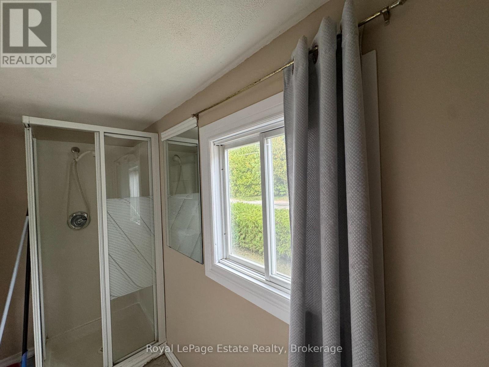 104 Third Avenue N, South Bruce Peninsula, Ontario  N0H 2G0 - Photo 26 - X12936890