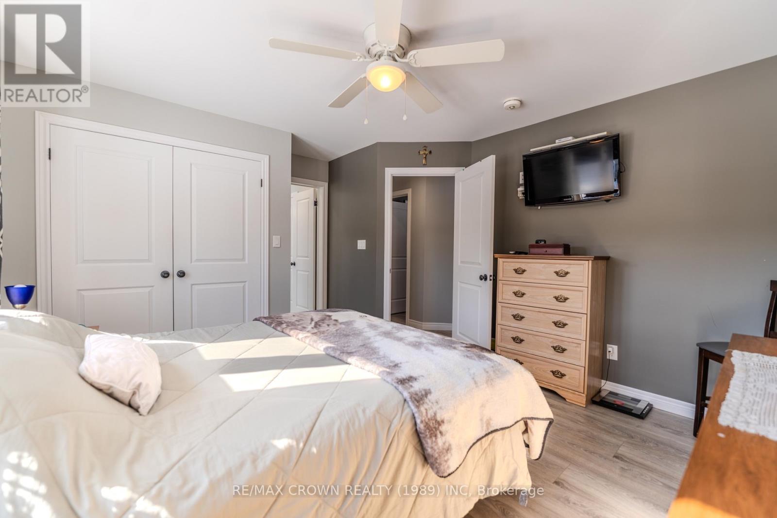 211 Eglington Road N, East Ferris, Ontario  P0H 1H0 - Photo 10 - X12936878