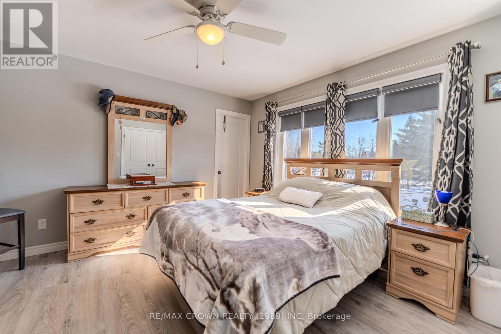 211 Eglington Road N, East Ferris, Ontario  P0H 1H0 - Photo 11 - X12936878