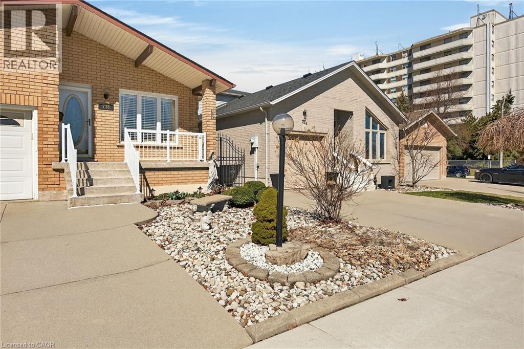 738 Upper Kenilworth Avenue, Hamilton, Ontario  L8T 4Z6 - Photo 4 - 40816223