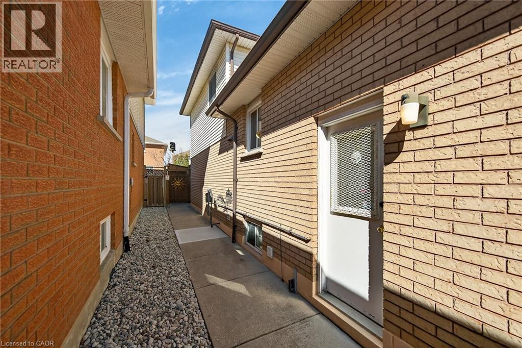 738 Upper Kenilworth Avenue, Hamilton, Ontario  L8T 4Z6 - Photo 40 - 40816223