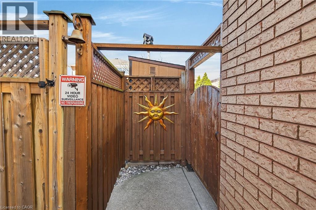 738 Upper Kenilworth Avenue, Hamilton, Ontario  L8T 4Z6 - Photo 41 - 40816223