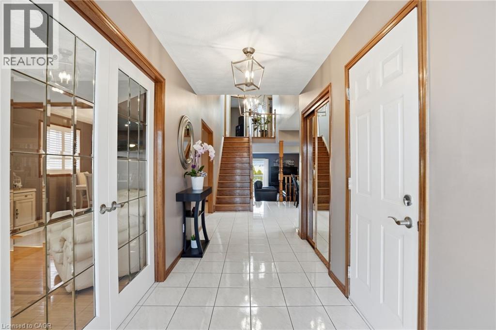 32 Highbury Drive, Stoney Creek, Ontario  L8J 2T4 - Photo 4 - 40816110