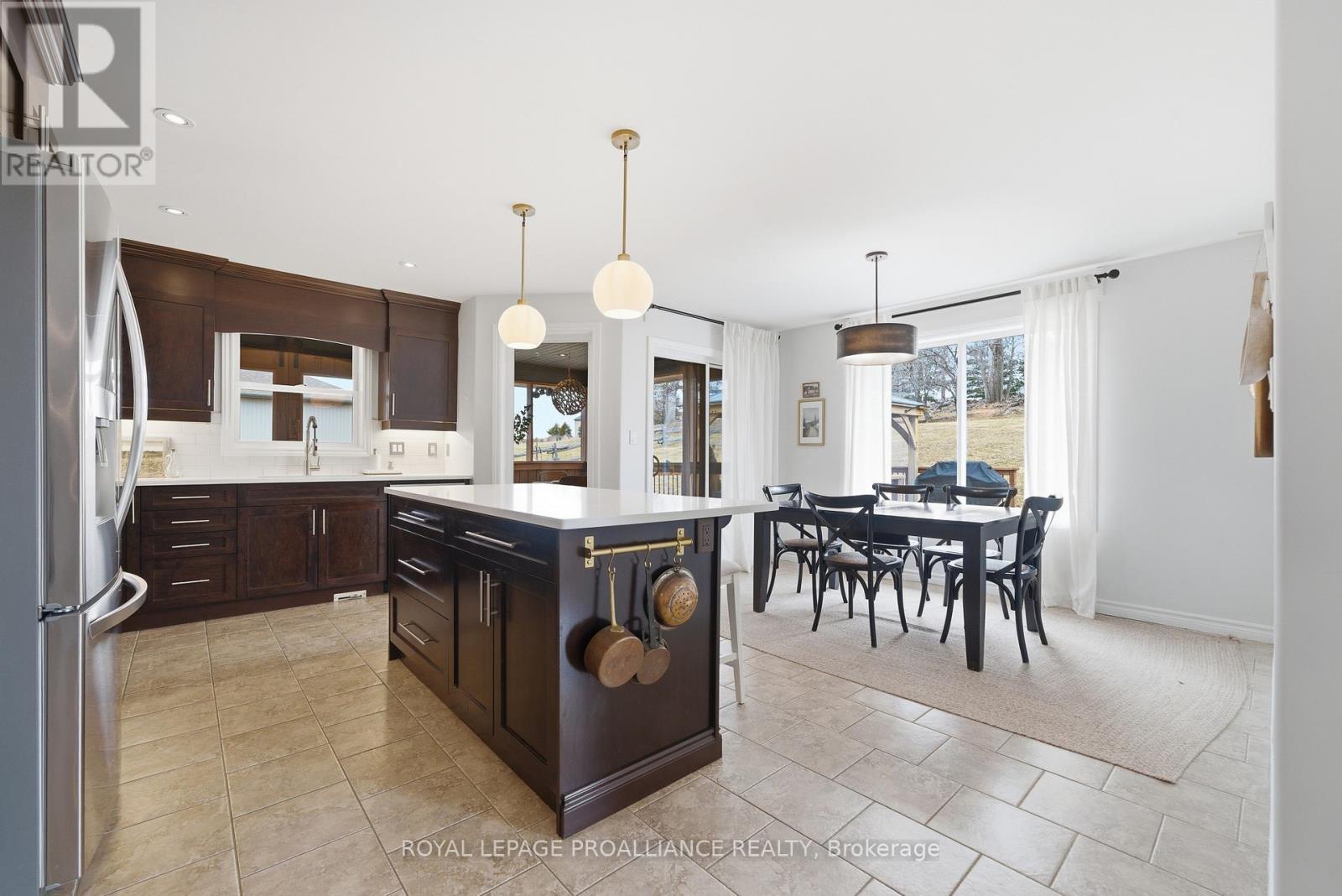 42 Windwhisper Drive, Belleville, Ontario  K0K 2V0 - Photo 11 - X12936816