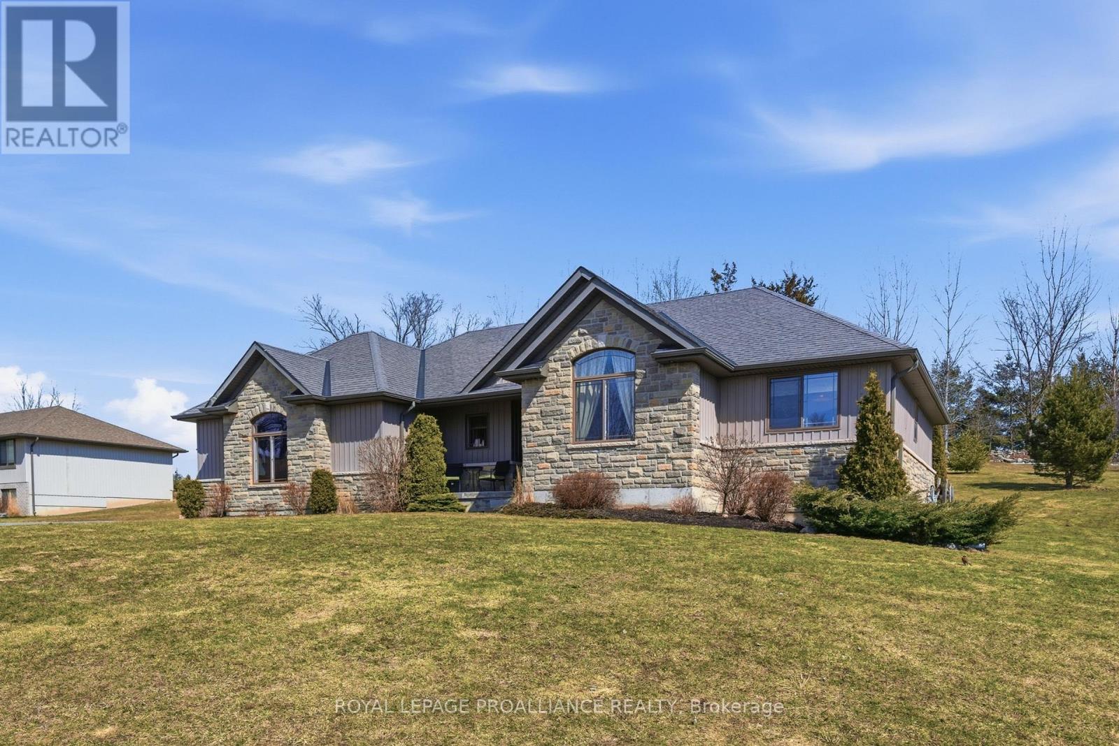 42 Windwhisper Drive, Belleville, Ontario  K0K 2V0 - Photo 2 - X12936816