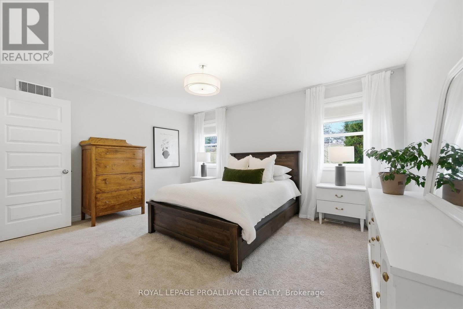 42 Windwhisper Drive, Belleville, Ontario  K0K 2V0 - Photo 21 - X12936816