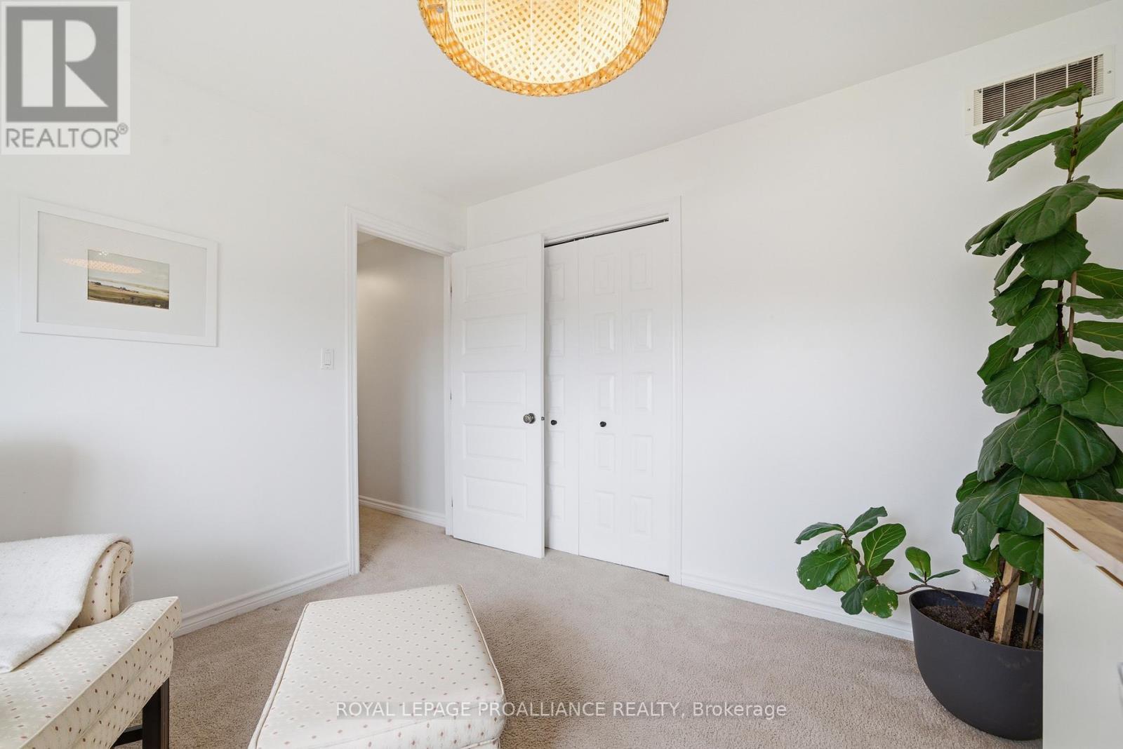 42 Windwhisper Drive, Belleville, Ontario  K0K 2V0 - Photo 26 - X12936816