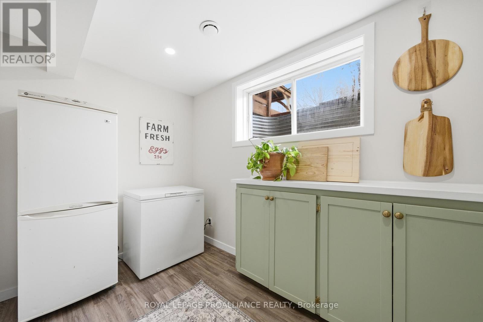 42 Windwhisper Drive, Belleville, Ontario  K0K 2V0 - Photo 31 - X12936816