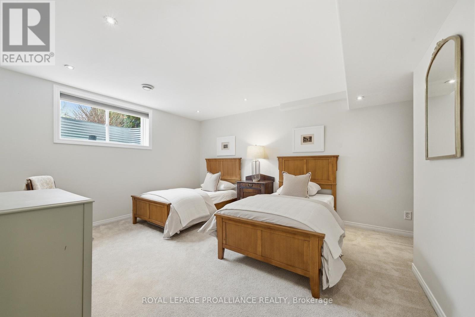 42 Windwhisper Drive, Belleville, Ontario  K0K 2V0 - Photo 36 - X12936816