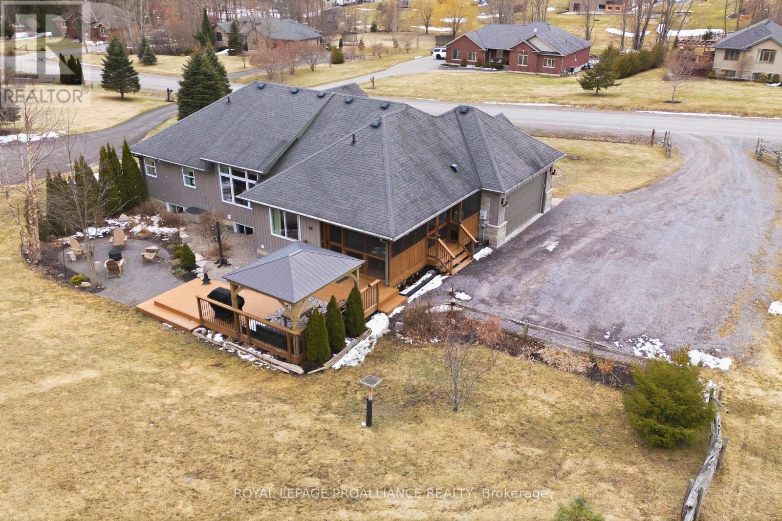 42 Windwhisper Drive, Belleville, Ontario  K0K 2V0 - Photo 47 - X12936816