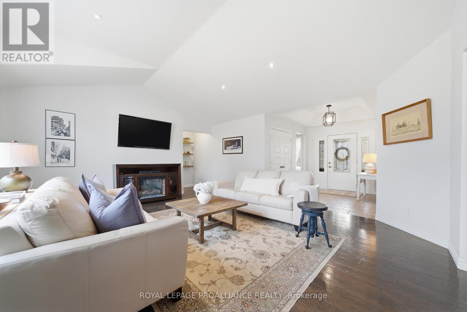 42 Windwhisper Drive, Belleville, Ontario  K0K 2V0 - Photo 8 - X12936816