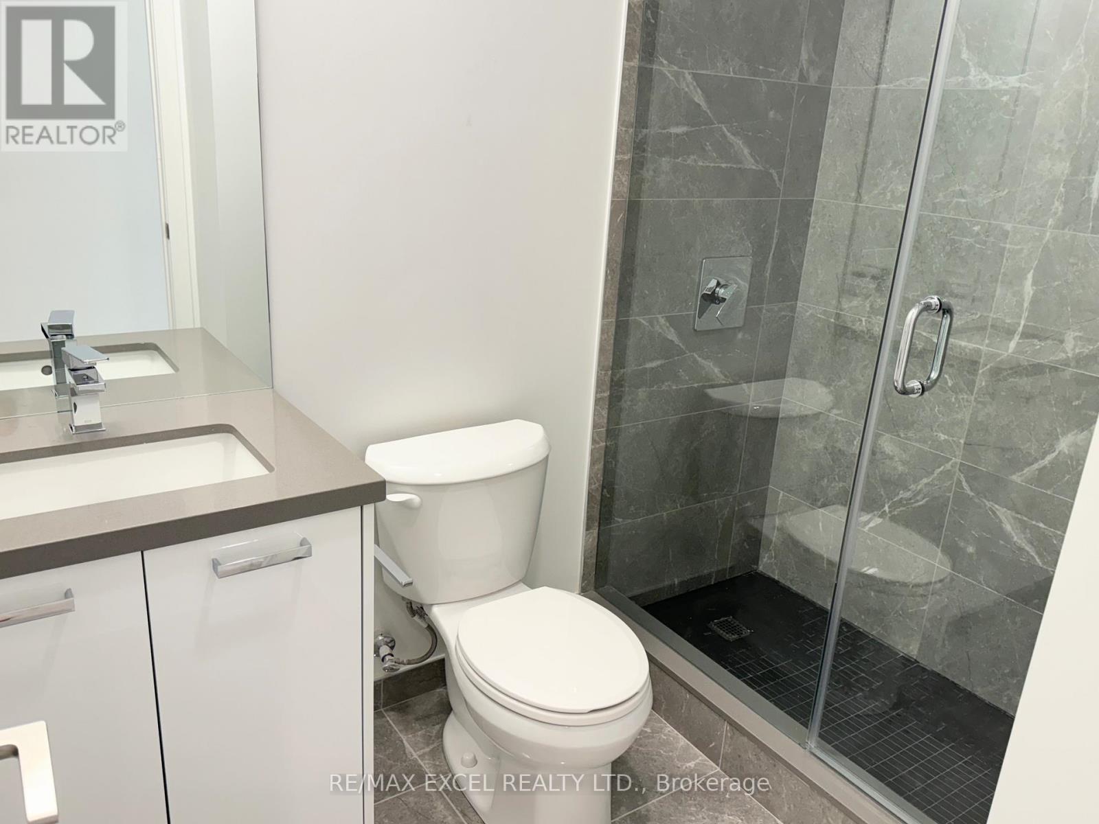 1605 - 195 Mccaul Street, Toronto, Ontario  M5T 1W6 - Photo 4 - C12936954