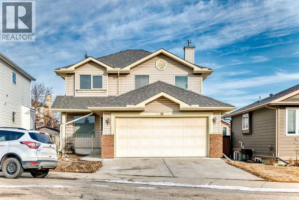 36 Harvest Oak Green NE, Calgary, Alberta  T3K 3Y2 - Photo 1 - A2284714
