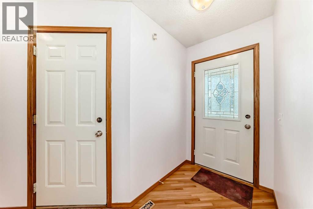 36 Harvest Oak Green NE, Calgary, Alberta  T3K 3Y2 - Photo 3 - A2284714