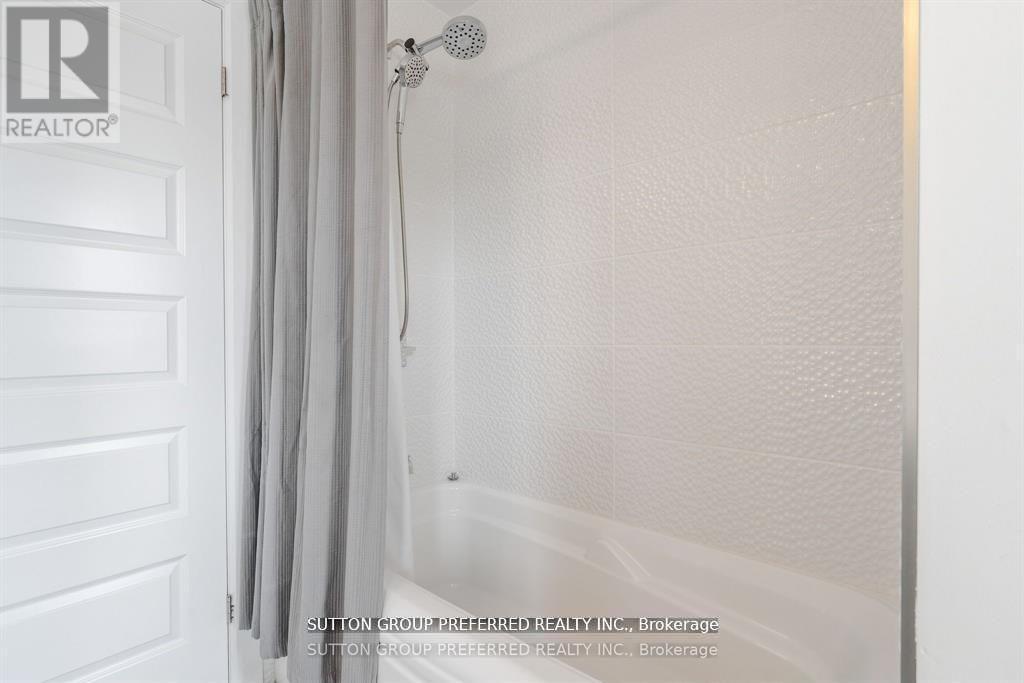 2058 Wateroak Drive, London North, Ontario  N6G 0P9 - Photo 29 - X12936850