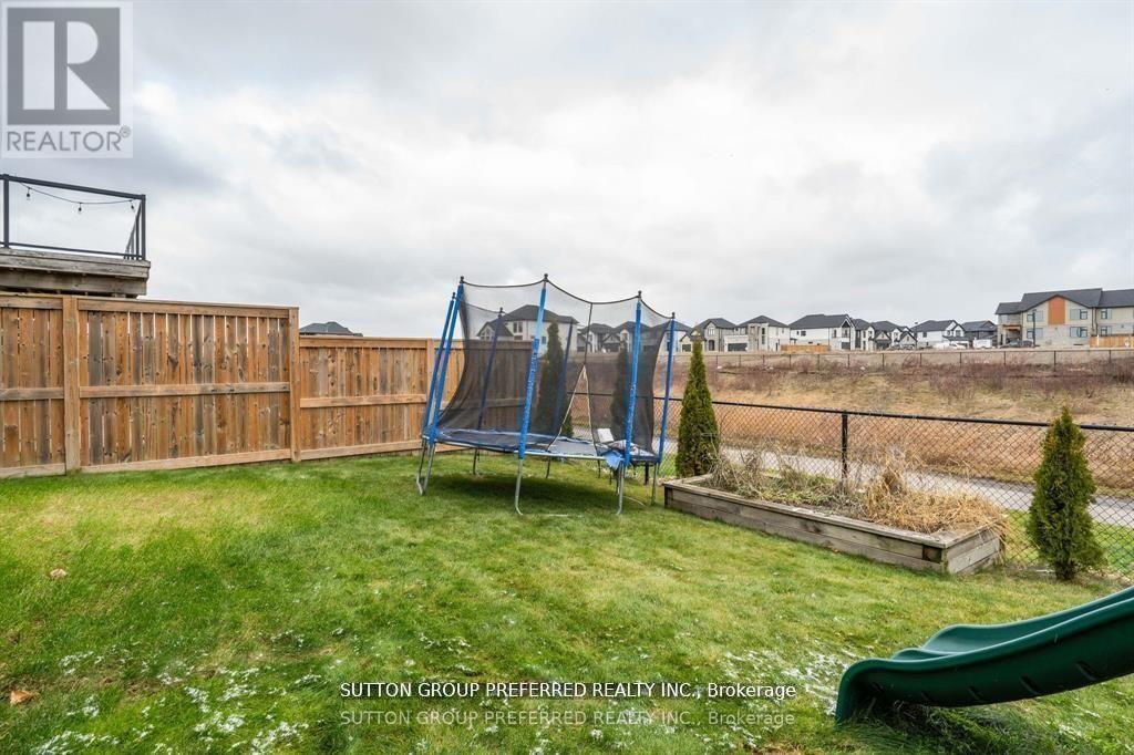 2058 Wateroak Drive, London North, Ontario  N6G 0P9 - Photo 40 - X12936850