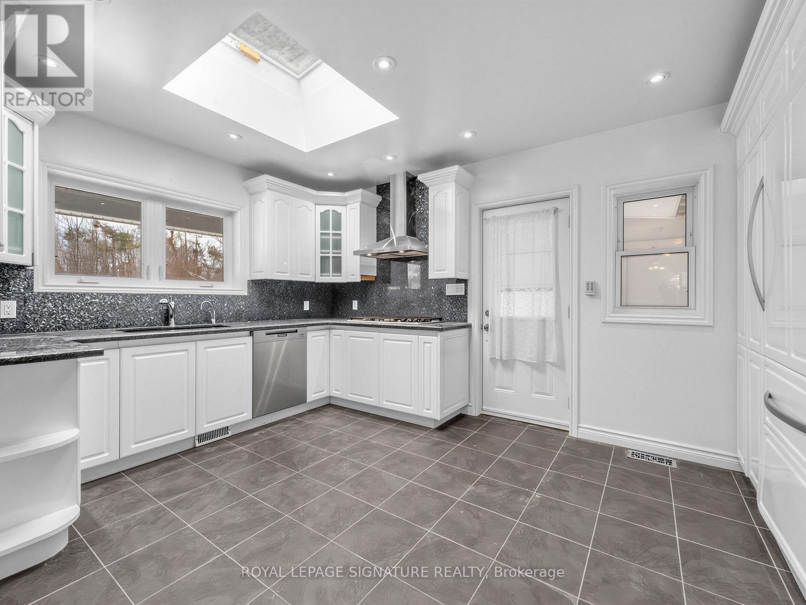 284 Guildwood Parkway, Toronto, Ontario  M1E 1P9 - Photo 24 - E12936802