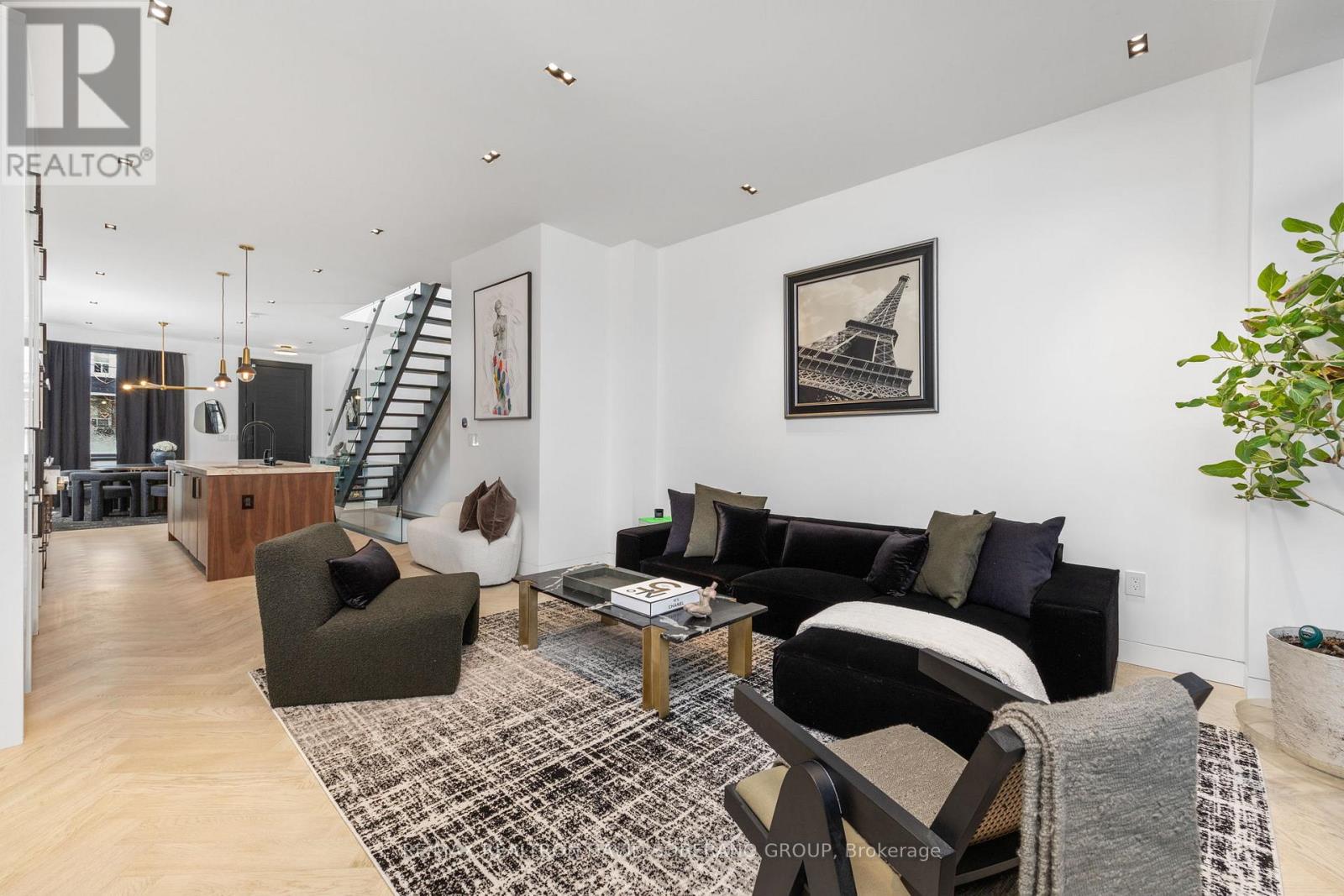 90 East Lynn Avenue, Toronto, Ontario  M4C 3X2 - Photo 17 - E12936918