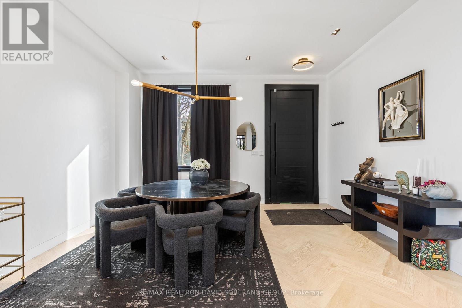 90 East Lynn Avenue, Toronto, Ontario  M4C 3X2 - Photo 4 - E12936918