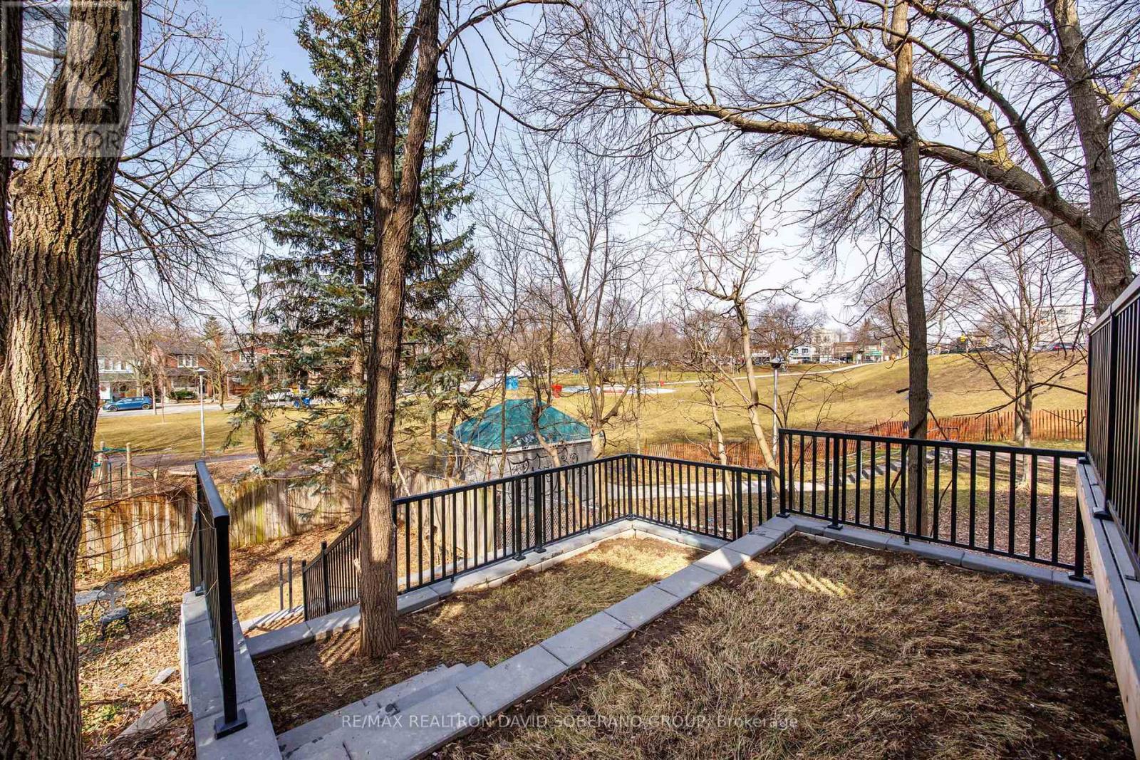 90 East Lynn Avenue, Toronto, Ontario  M4C 3X2 - Photo 42 - E12936918