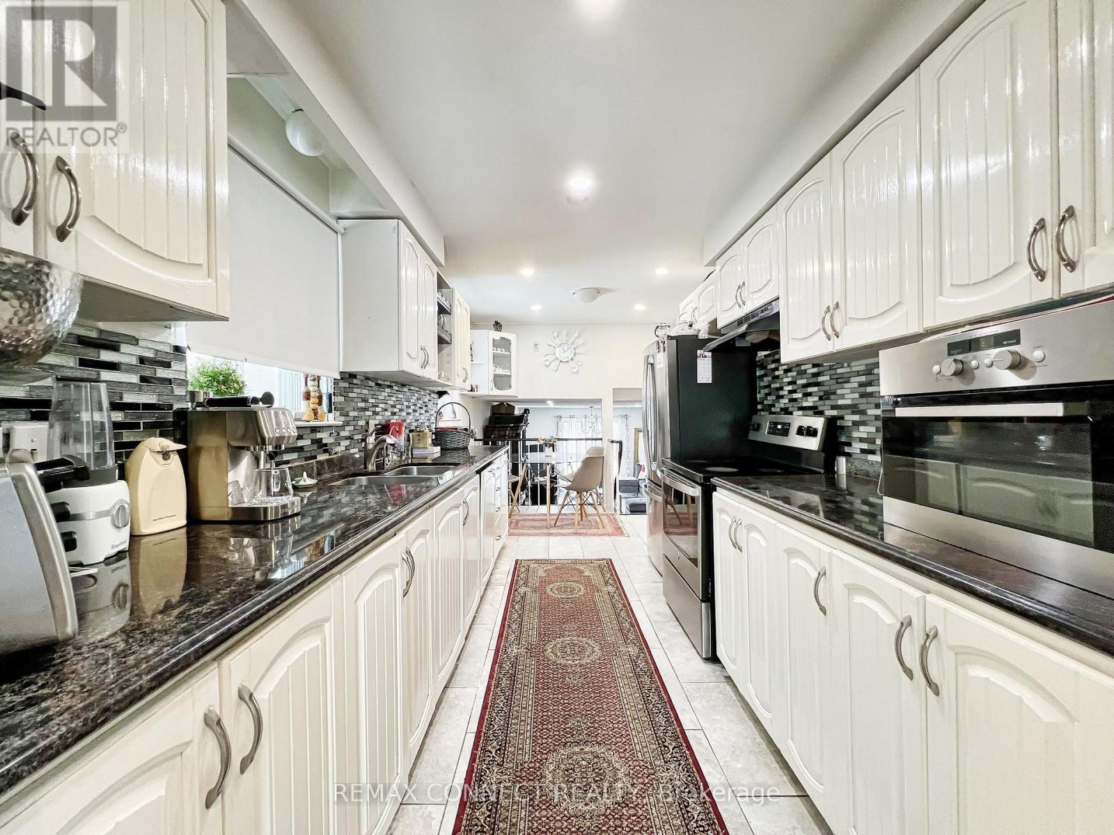 24 Lalton Place, Toronto, Ontario  M1E 1T4 - Photo 12 - E12936950