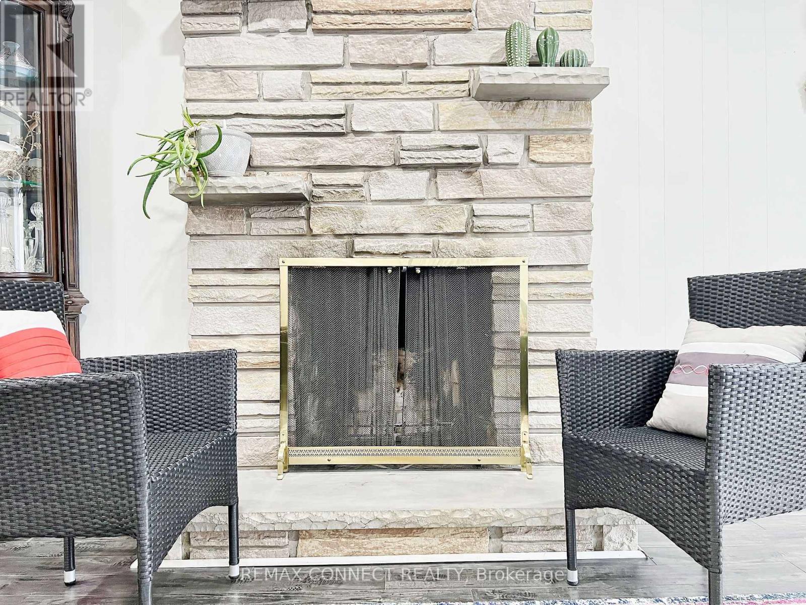 24 Lalton Place, Toronto, Ontario  M1E 1T4 - Photo 35 - E12936950