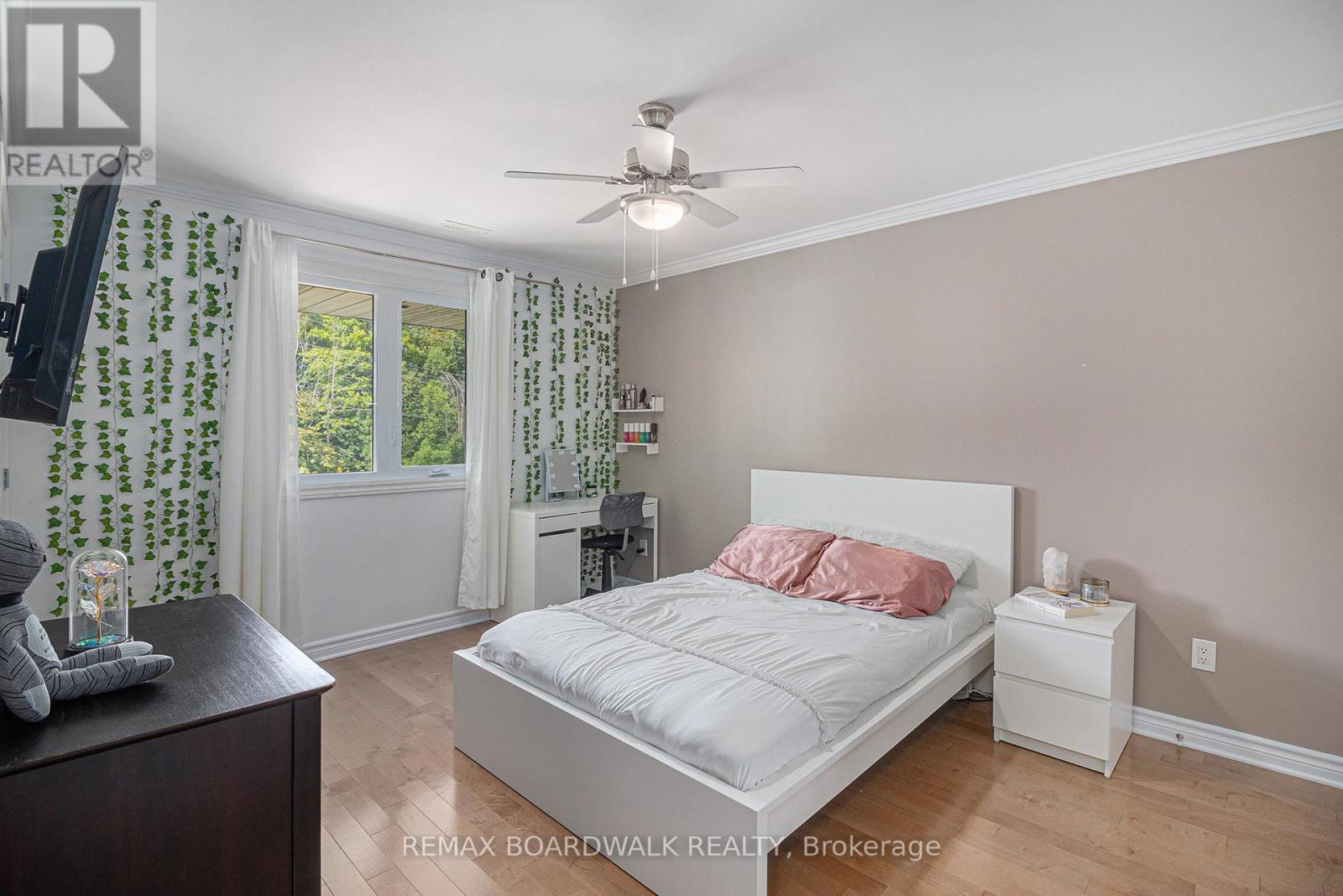 1139 St Joseph Road, Russell, Ontario  K0A 1W0 - Photo 23 - X12936778