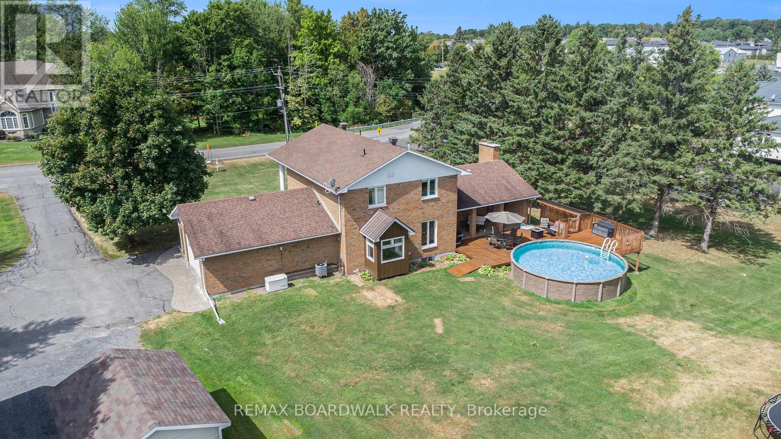 1139 St Joseph Road, Russell, Ontario  K0A 1W0 - Photo 34 - X12936778