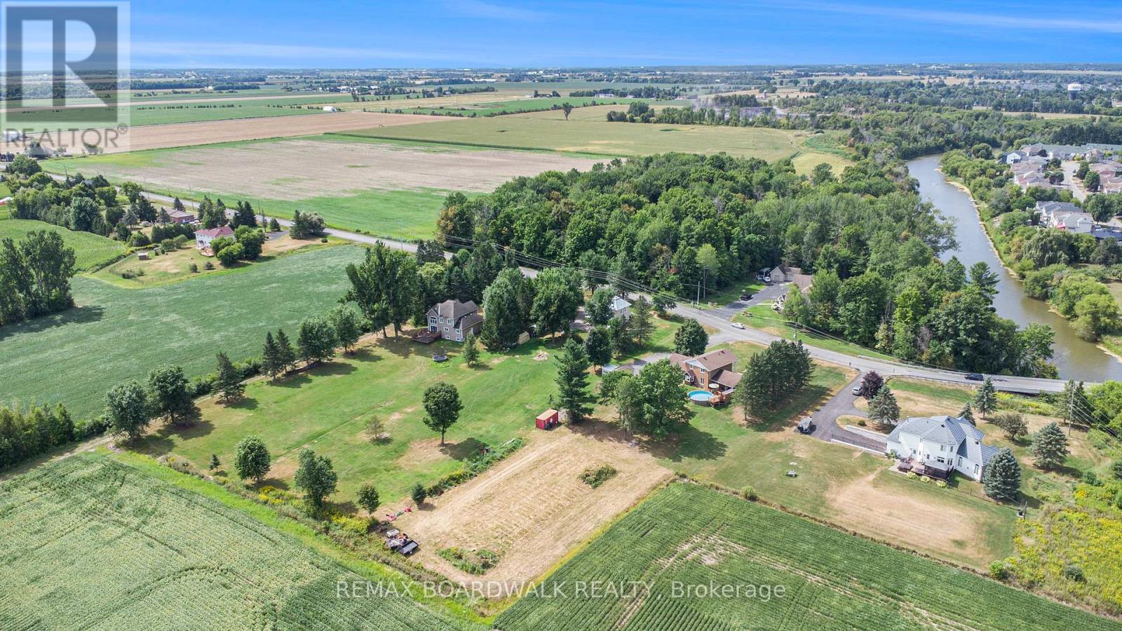 1139 St Joseph Road, Russell, Ontario  K0A 1W0 - Photo 37 - X12936778