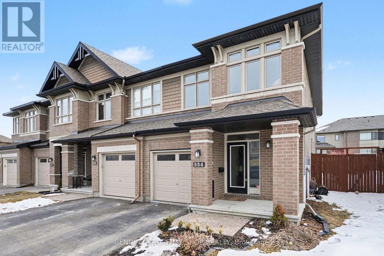 554 Stargazer Crescent, Ottawa, Ontario  K4M 0H2 - Photo 2 - X12936836