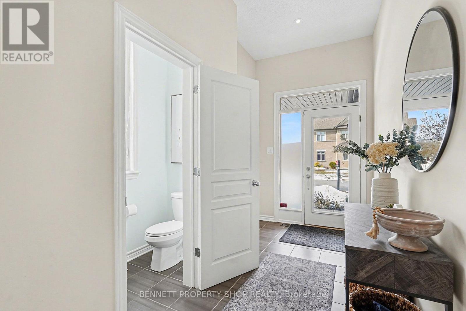 554 Stargazer Crescent, Ottawa, Ontario  K4M 0H2 - Photo 3 - X12936836