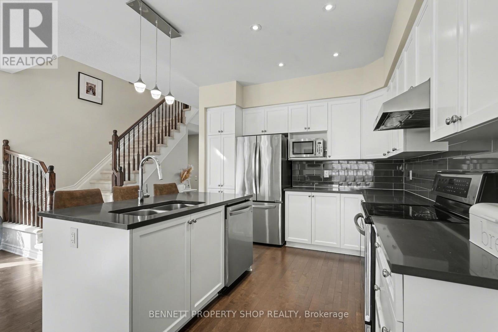 554 Stargazer Crescent, Ottawa, Ontario  K4M 0H2 - Photo 6 - X12936836