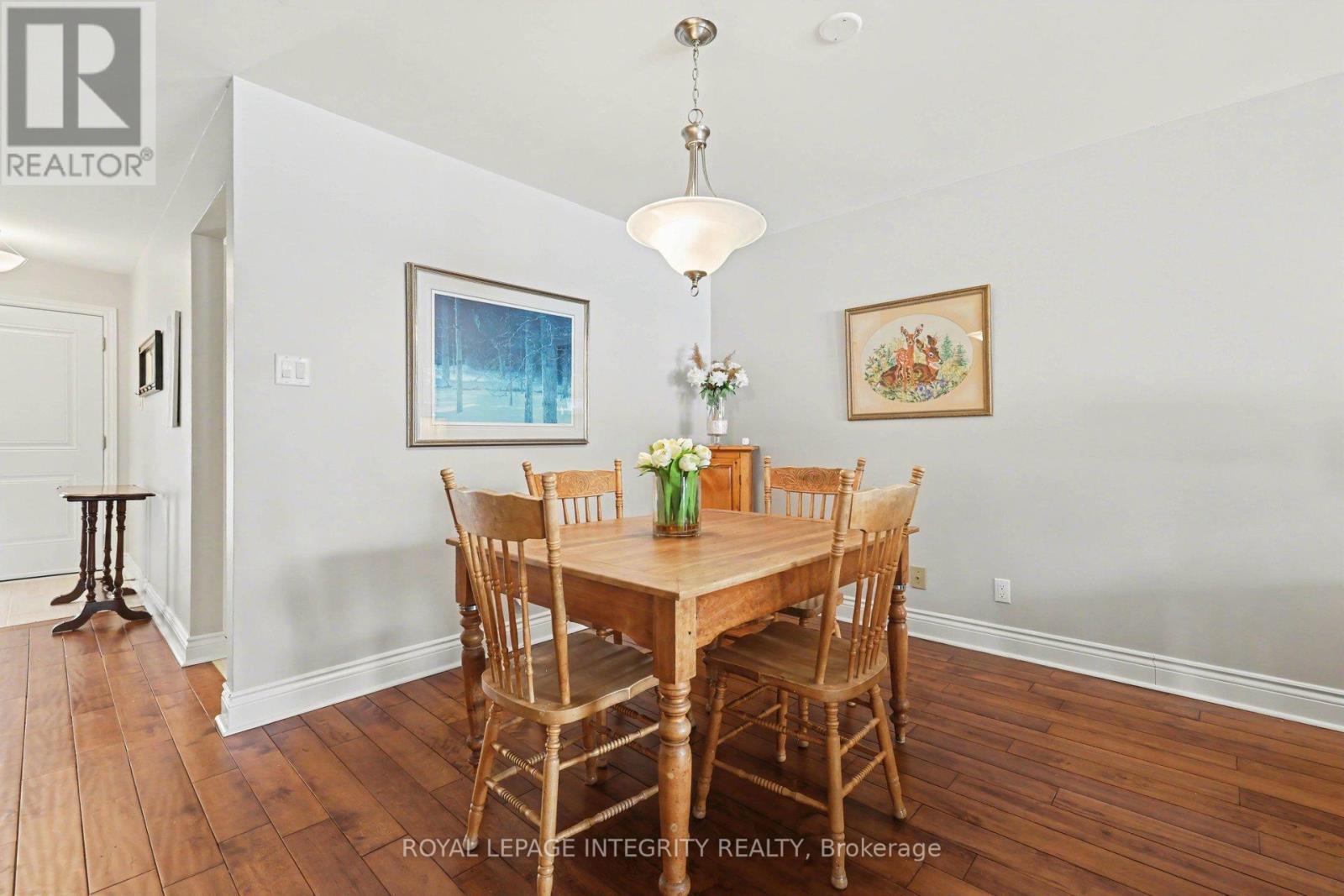 16 Pebble Beach Court, Ottawa, Ontario  K2S 1B9 - Photo 15 - X12936872