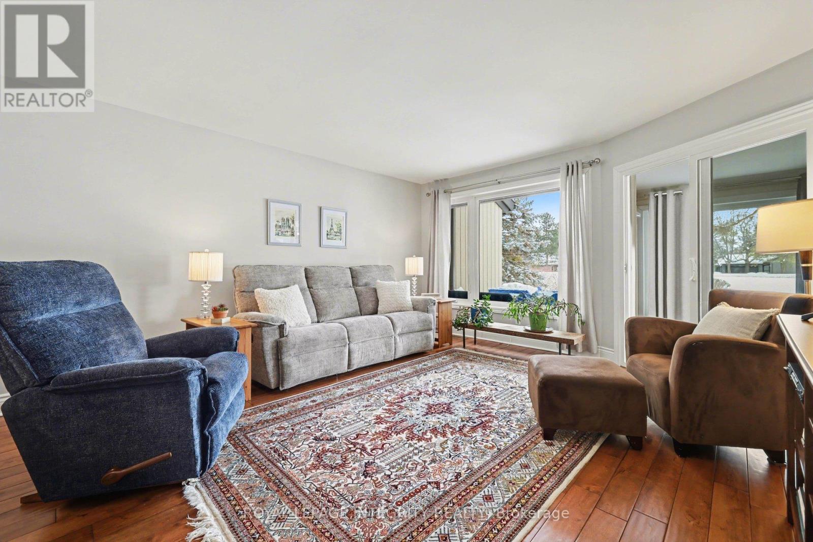 16 Pebble Beach Court, Ottawa, Ontario  K2S 1B9 - Photo 16 - X12936872