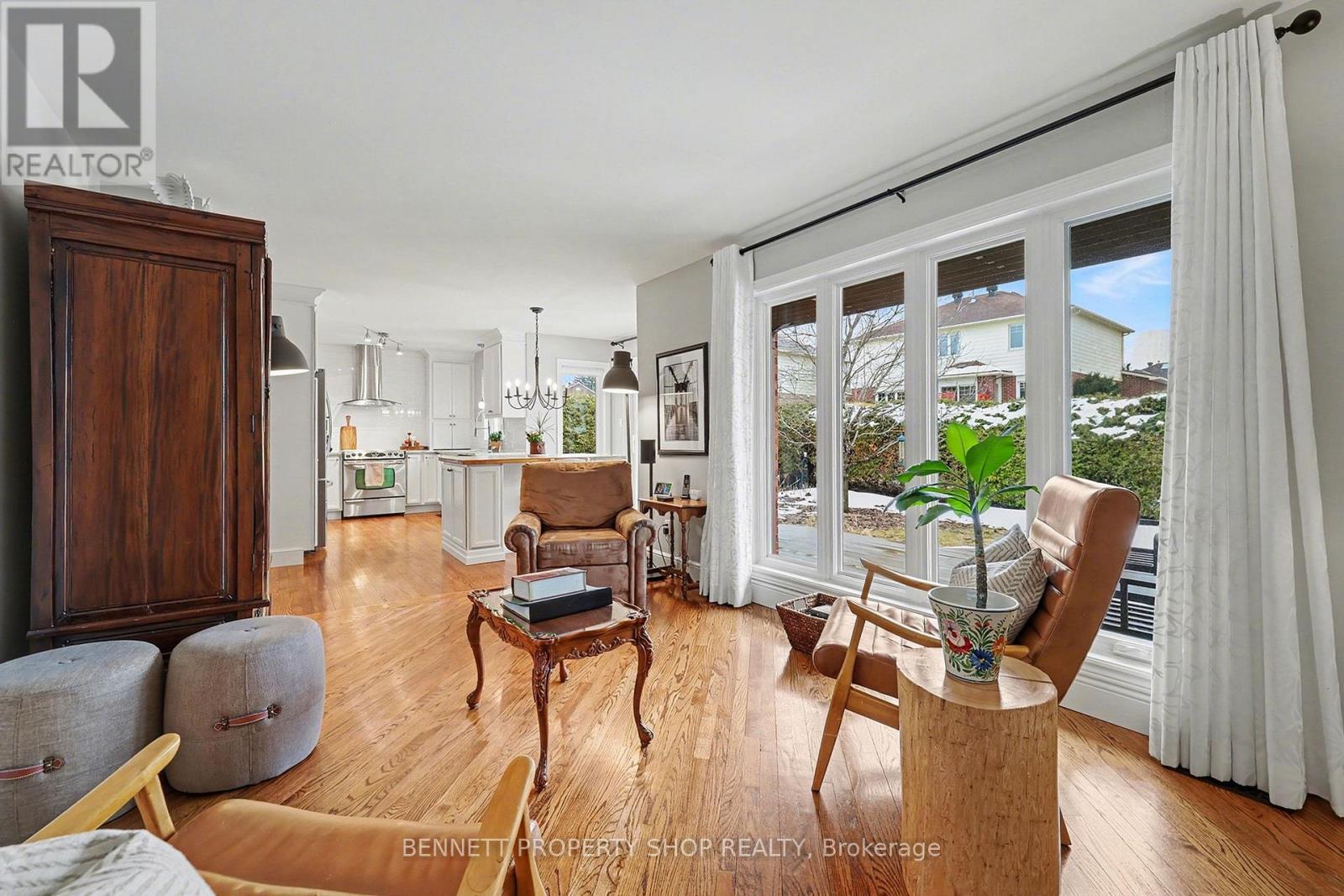 12 Sherk Crescent, Ottawa, Ontario  K2K 2L4 - Photo 10 - X12936900