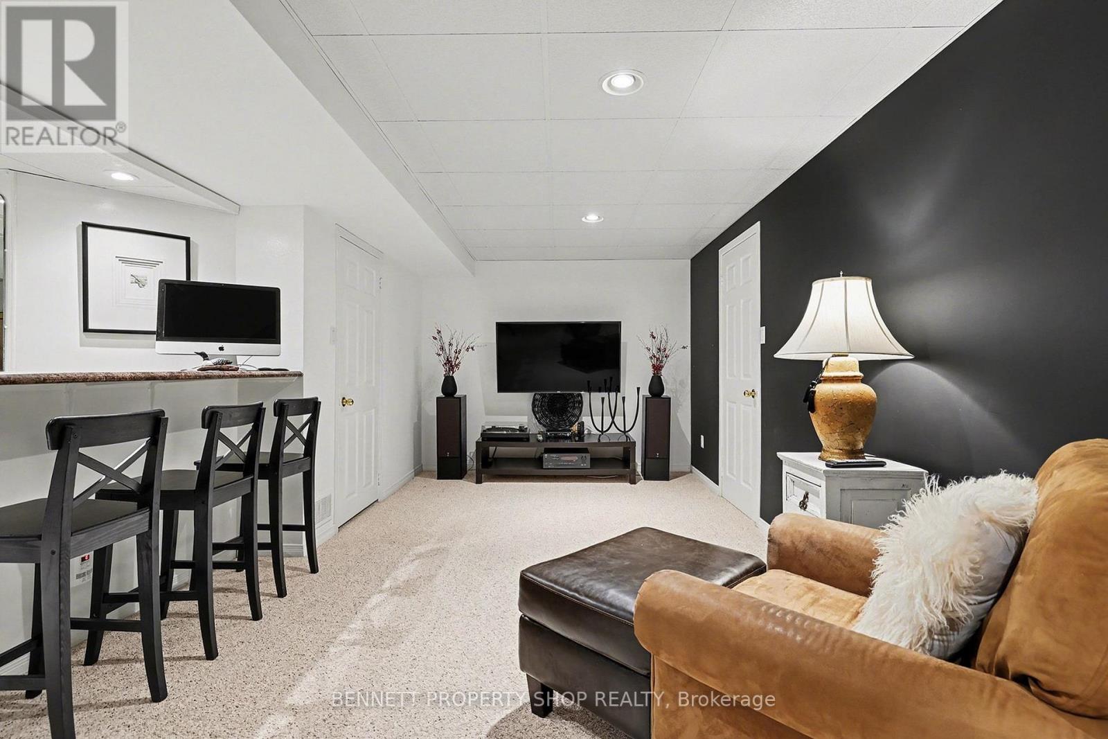 12 Sherk Crescent, Ottawa, Ontario  K2K 2L4 - Photo 29 - X12936900