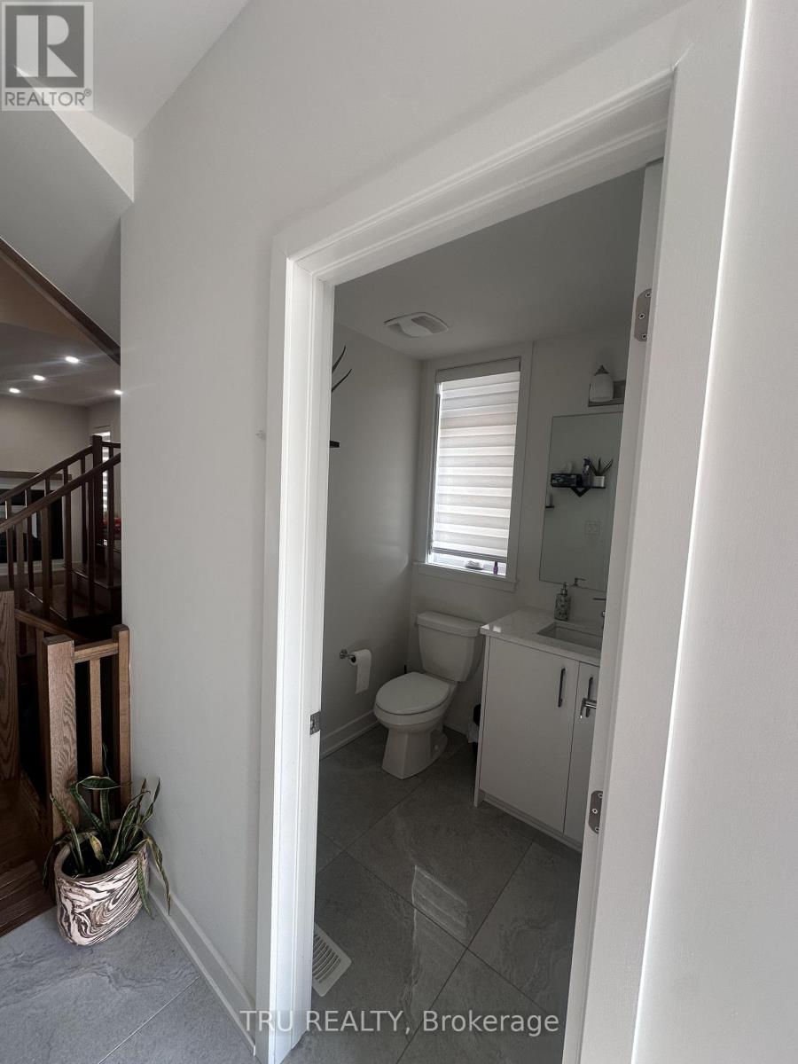 711 Cope Drive, Ottawa, Ontario  K2S 2P7 - Photo 16 - X12936958