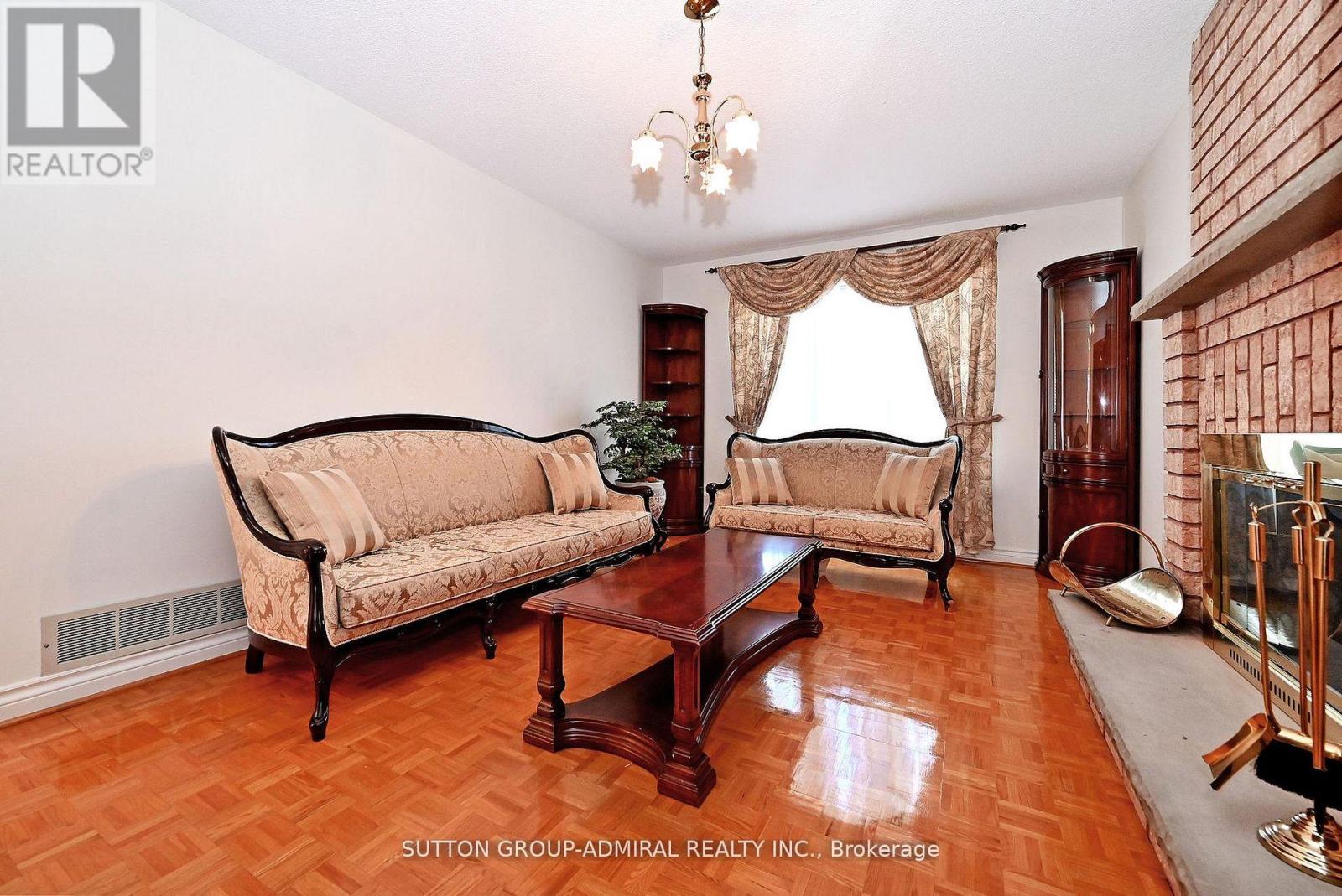 45 Royal Garden Boulevard, Vaughan, Ontario  L4L 7C4 - Photo 20 - N12936806