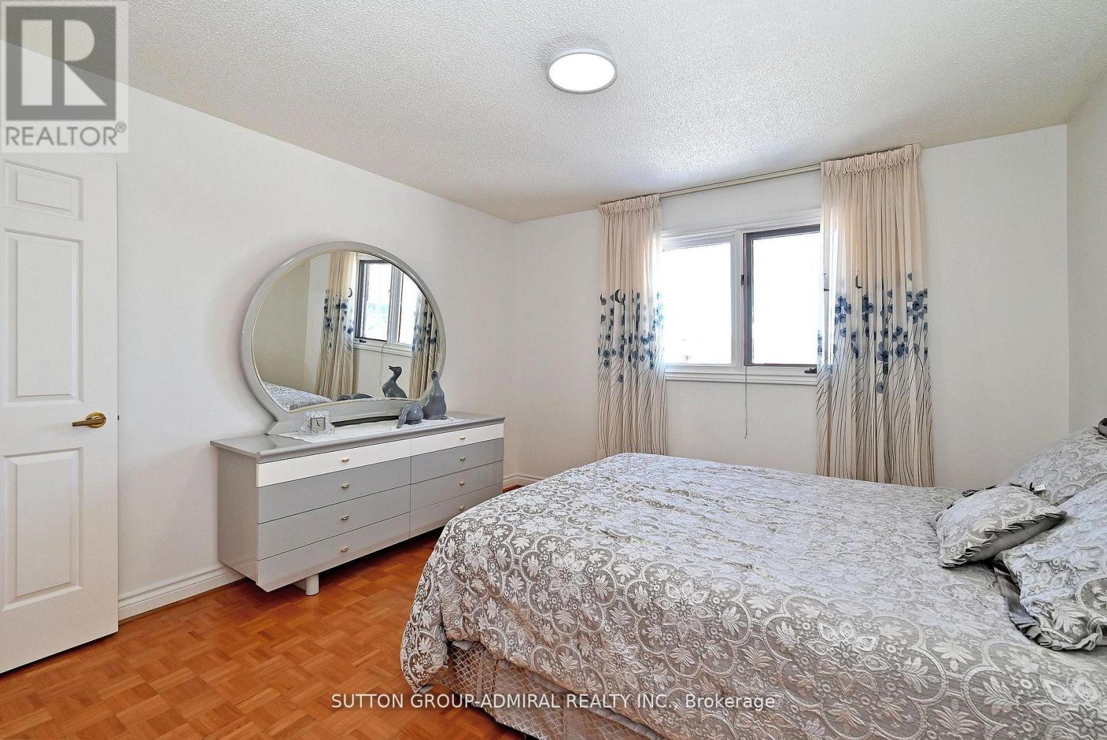 45 Royal Garden Boulevard, Vaughan, Ontario  L4L 7C4 - Photo 33 - N12936806