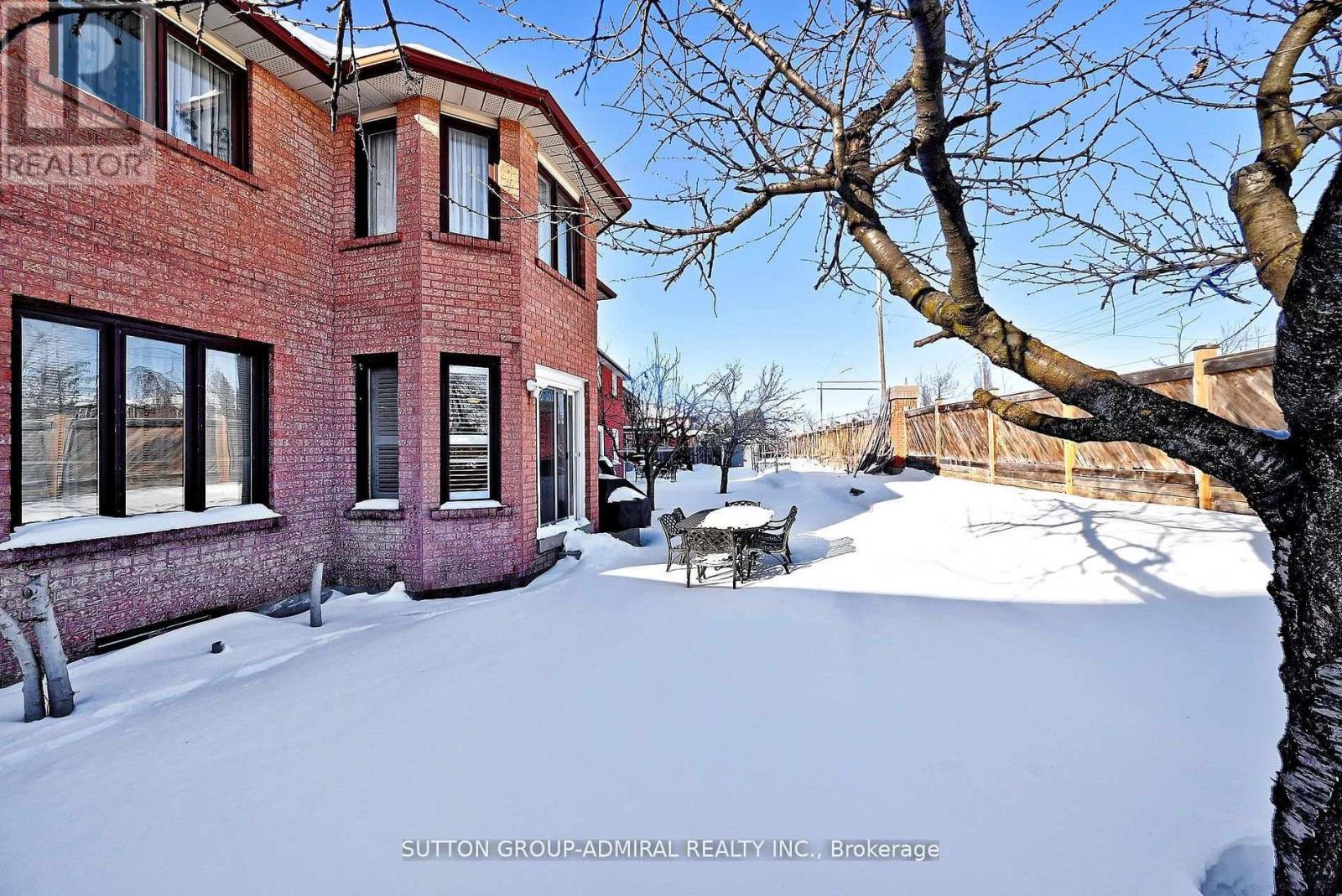 45 Royal Garden Boulevard, Vaughan, Ontario  L4L 7C4 - Photo 36 - N12936806